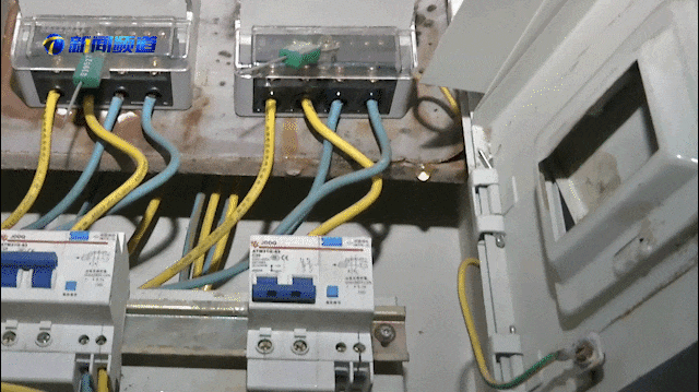 為什么配電箱里不能放雜物？:配電箱
